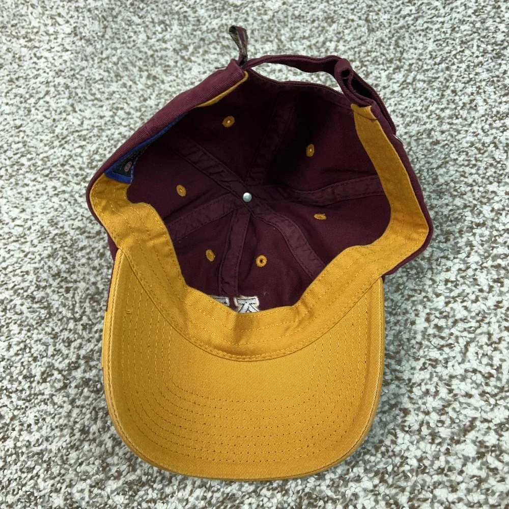 Minnesota Golden Gophers Hat Cap Strap Back‎ One Size Red NCAA Top Of The World